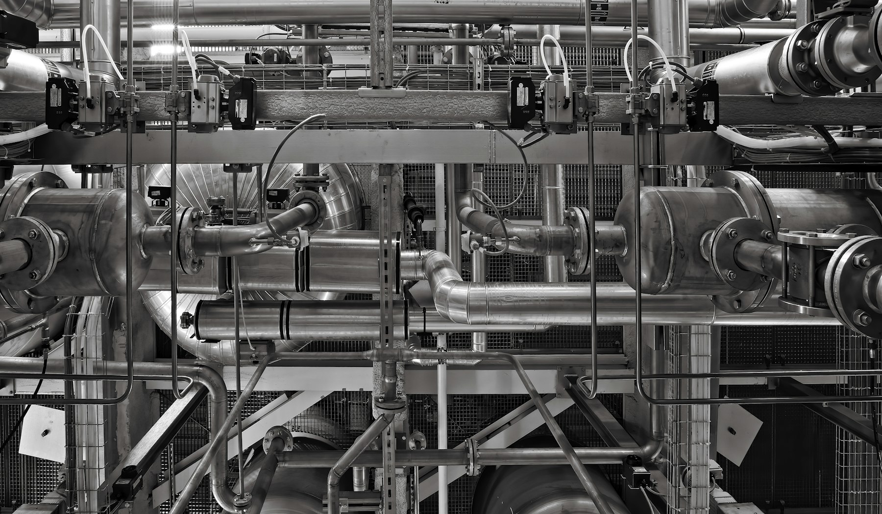 Industrielle Rohrleitungen einer Medienversorgung
